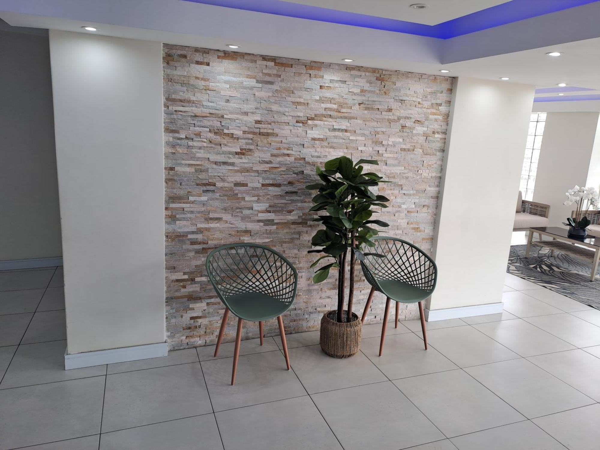 Apartment Unit 103 Tenbury